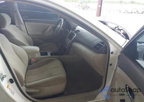 2007 Toyota Camry Le z USA, uszkodzony, nr VIN 4T1BE46K47U595735